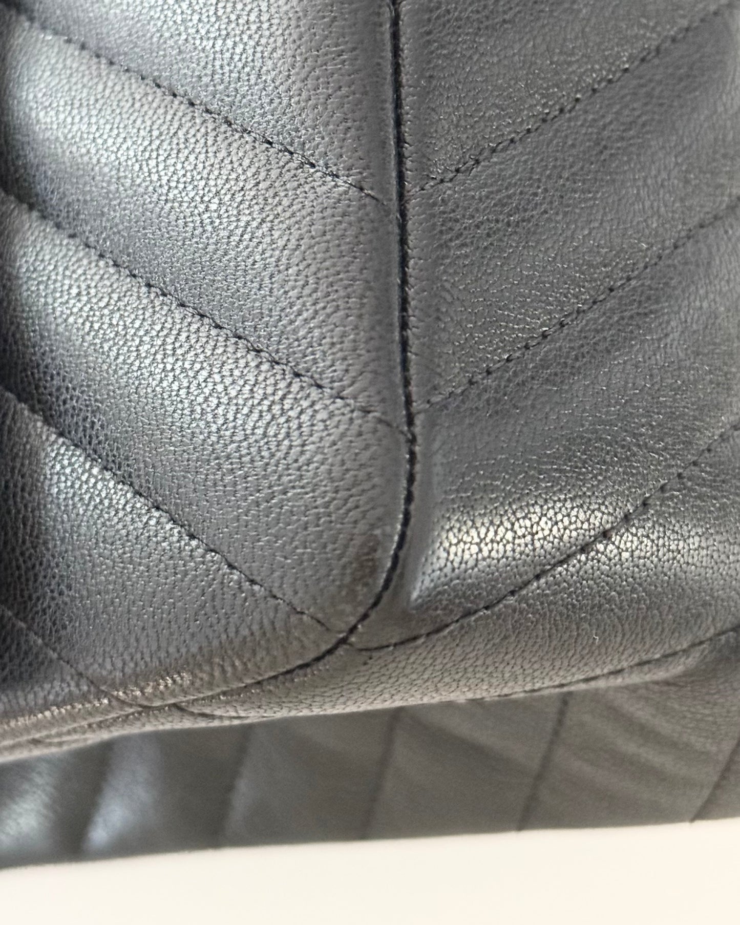 Chanel So Black 2.55 Reissue Chevron Quilted Calfskin Leather 226 Flap Bag