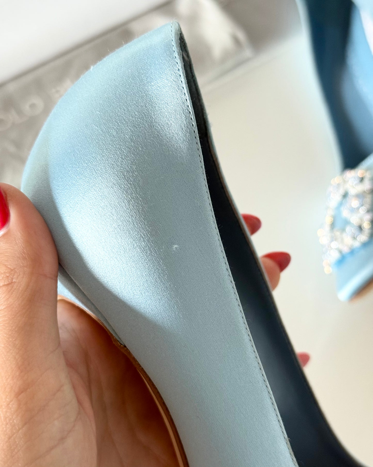 Manolo Blahnik Hangisi Opal 70 Crystal Embellished Light Blue Satin Size 40