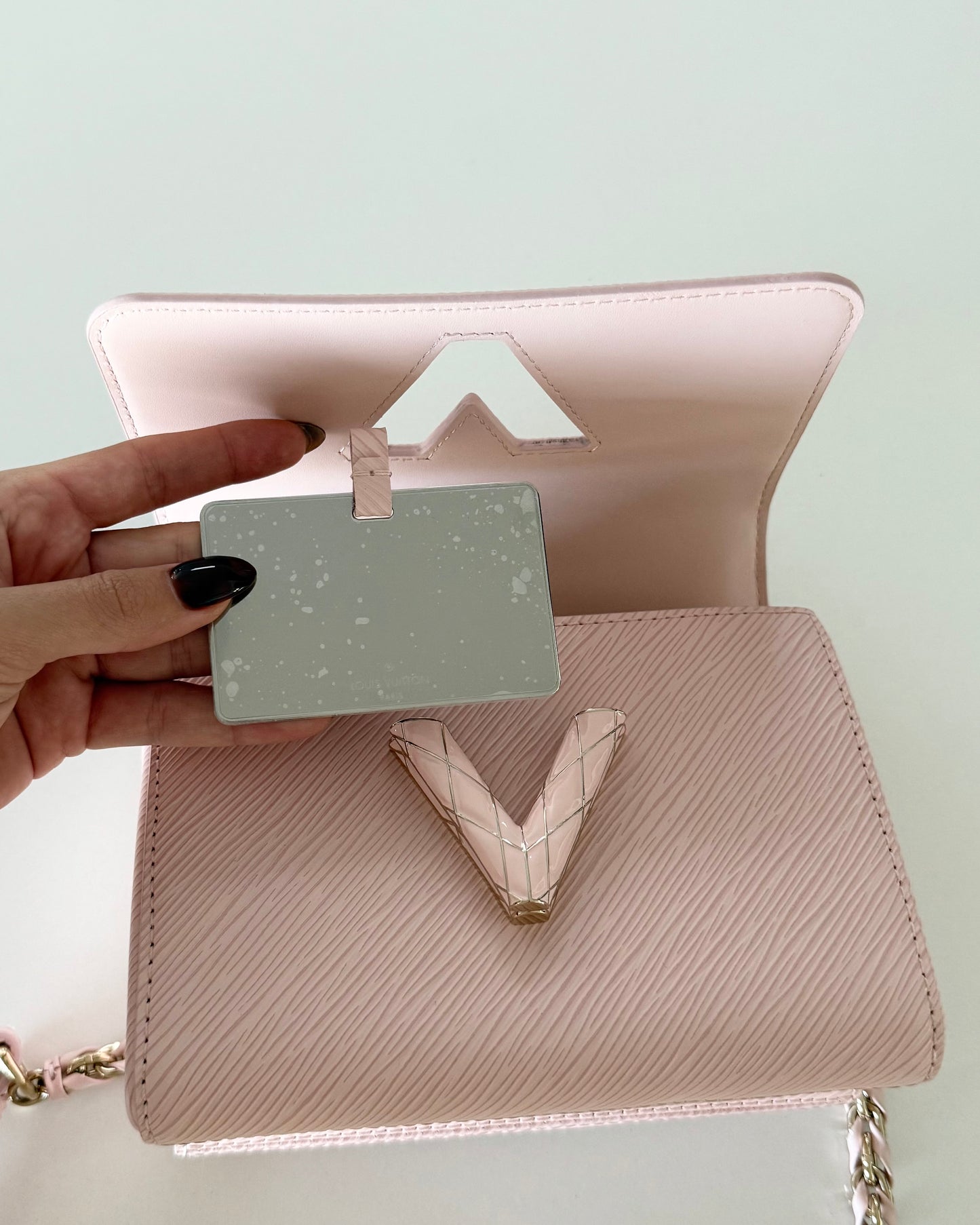 Louis Vuitton LIMITED Rose Jasmine Epi Leather Enamel Wave Twist PM