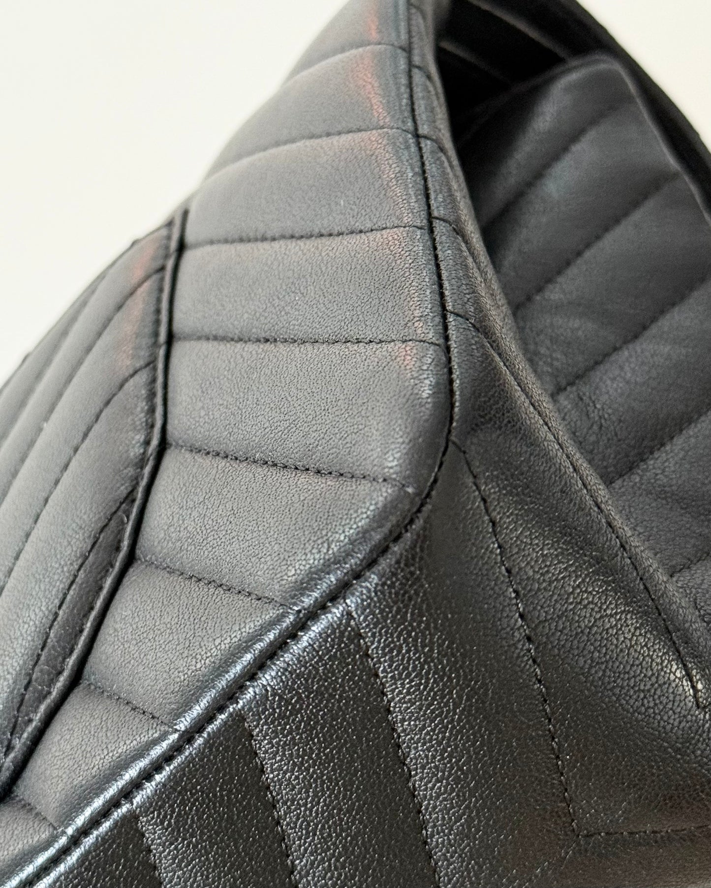 Chanel So Black 2.55 Reissue Chevron Quilted Calfskin Leather 226 Flap Bag