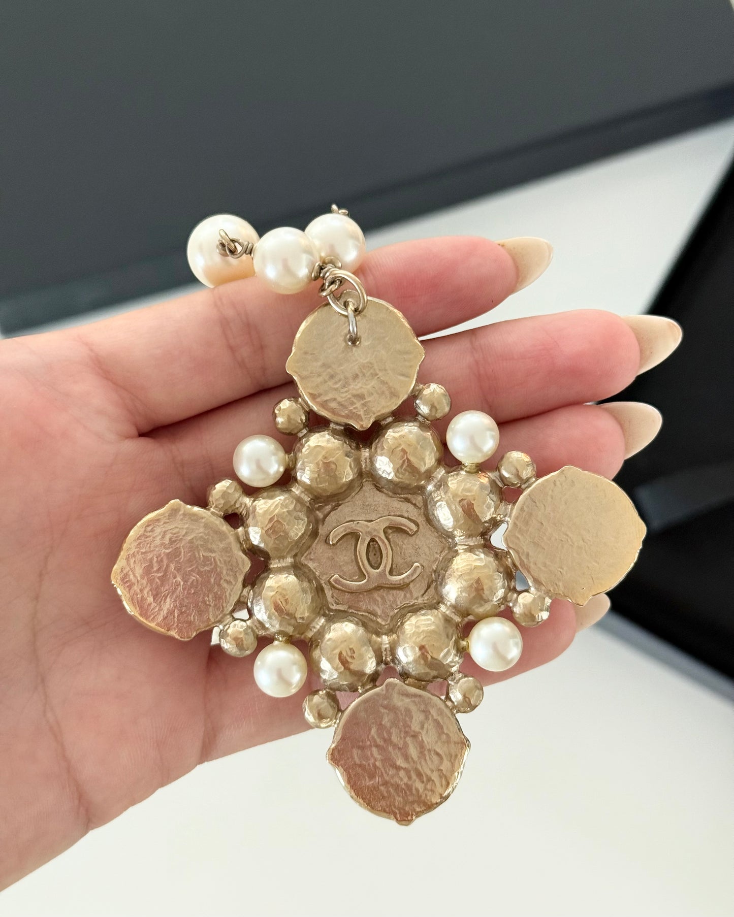 Chanel RARE Gold Metal Glass Pearl Medallion Necklace