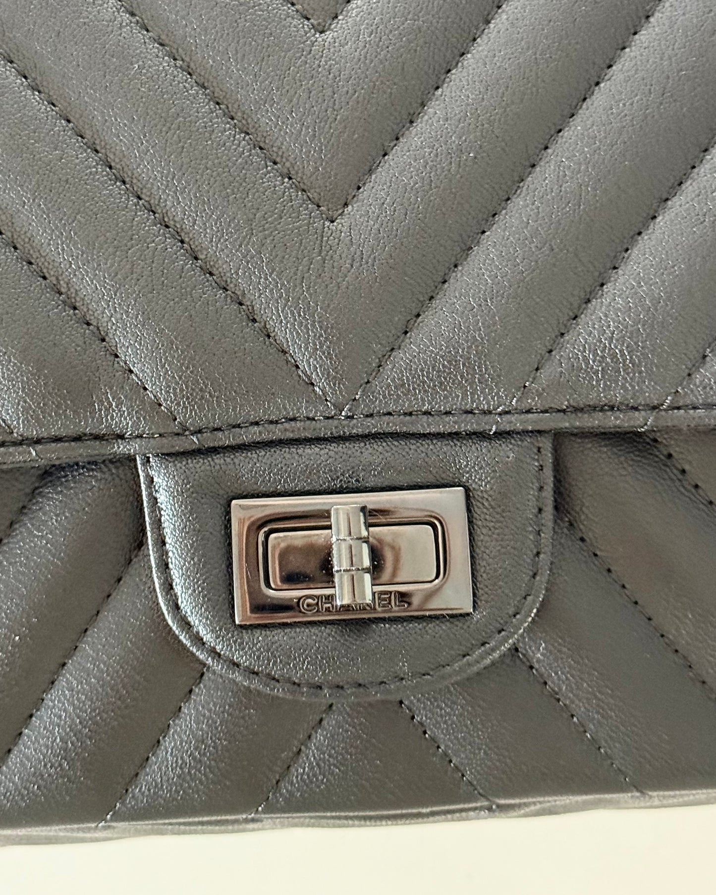 Chanel So Black 2.55 Reissue Chevron Quilted Calfskin Leather 226 Flap Bag
