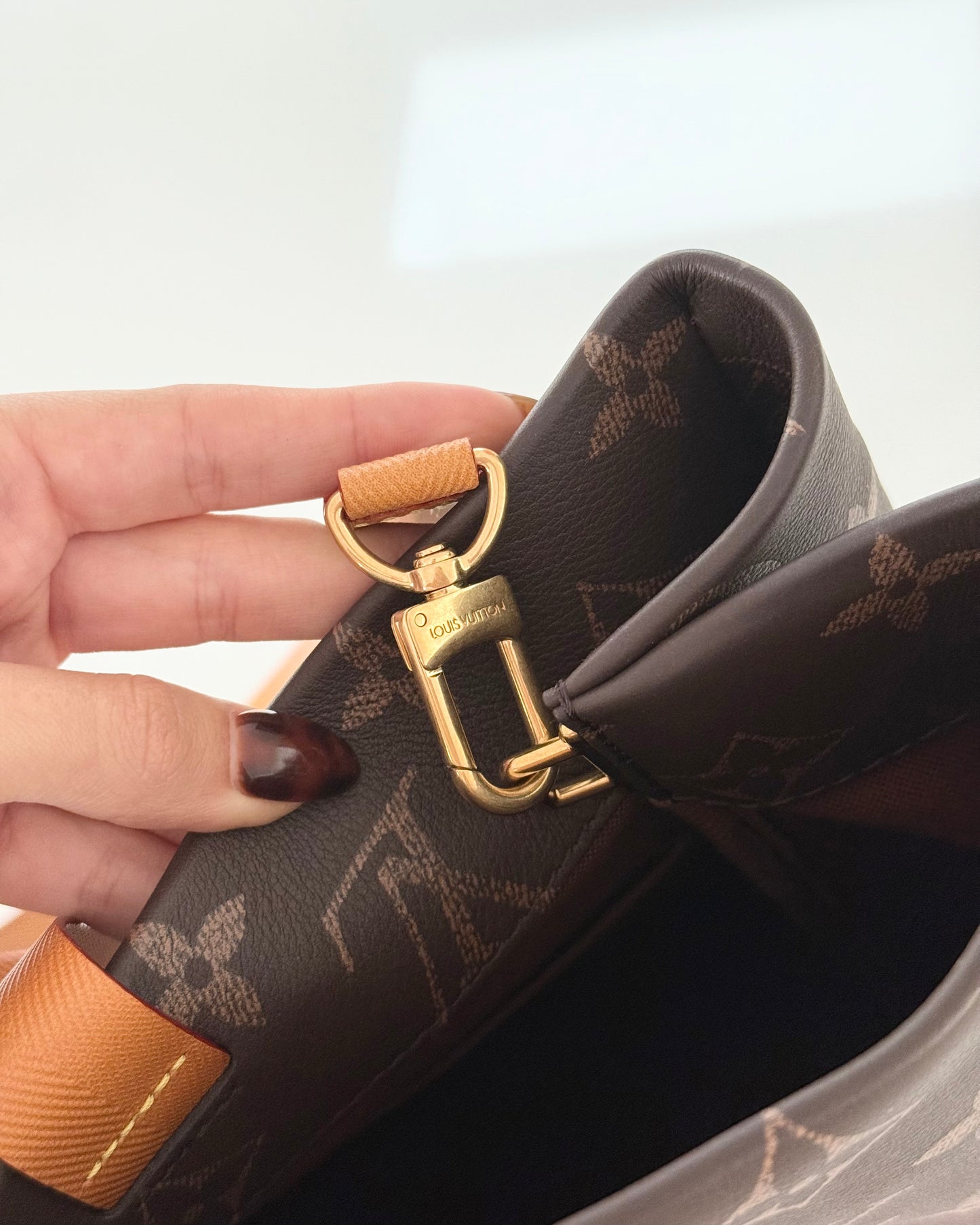 Louis Vuitton Monogram Calfskin Leather Shopper Tote MM Bag