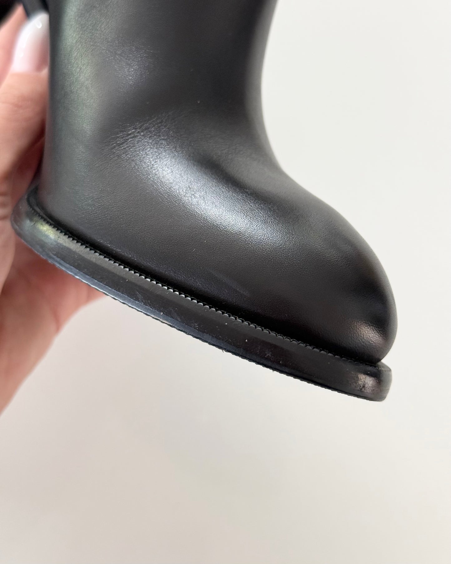 Louis Vuitton Black Leather Heeled Boots Size 38.5