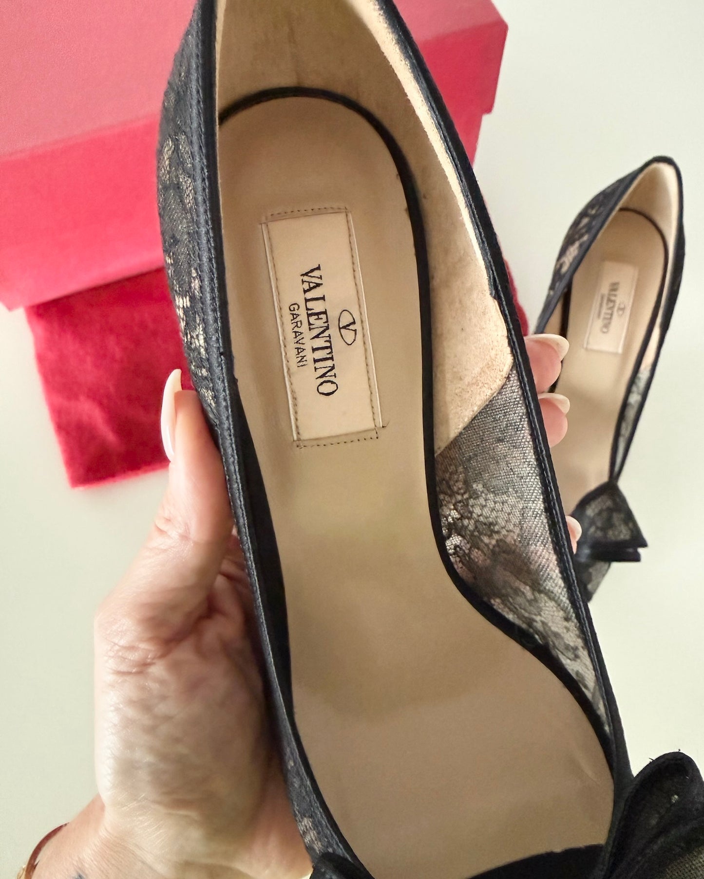 Valentino Black Lace Bow Peep Toe Kitten Heels Size 6.5/37