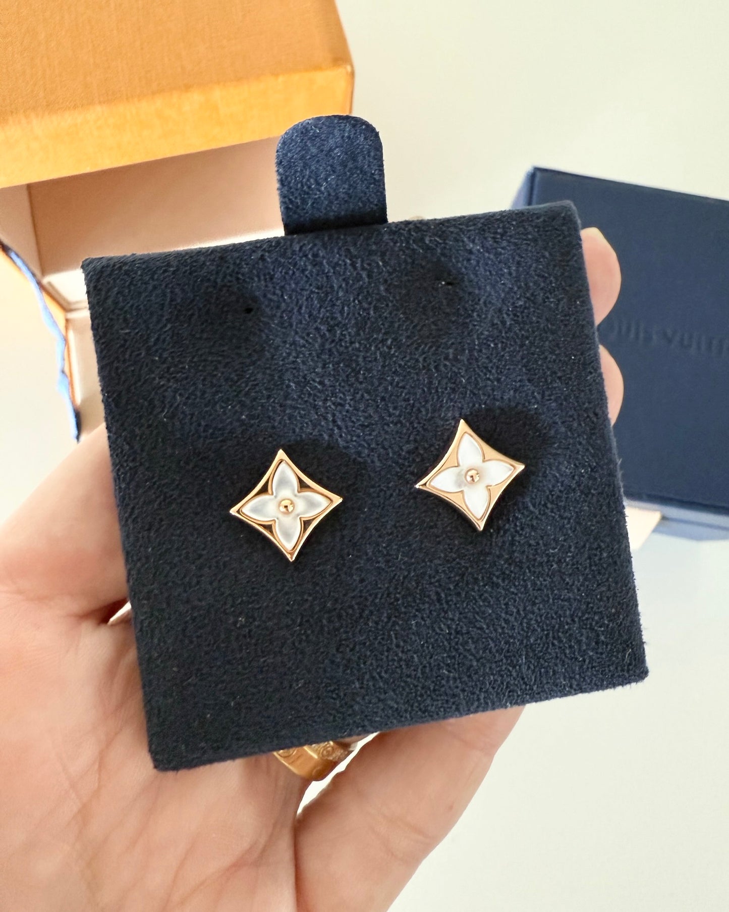 Louis Vuitton Color Blossom BB Star Ear Stud, Pink Gold and White Mother-of-Pearl