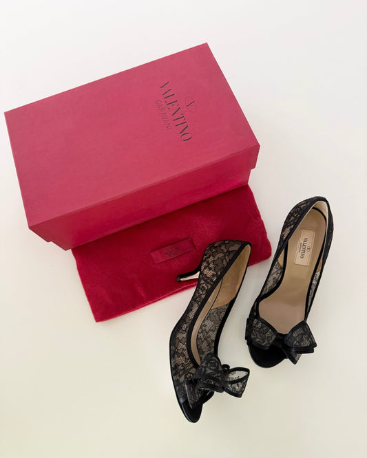 Valentino Black Lace Bow Peep Toe Kitten Heels Size 6.5/37