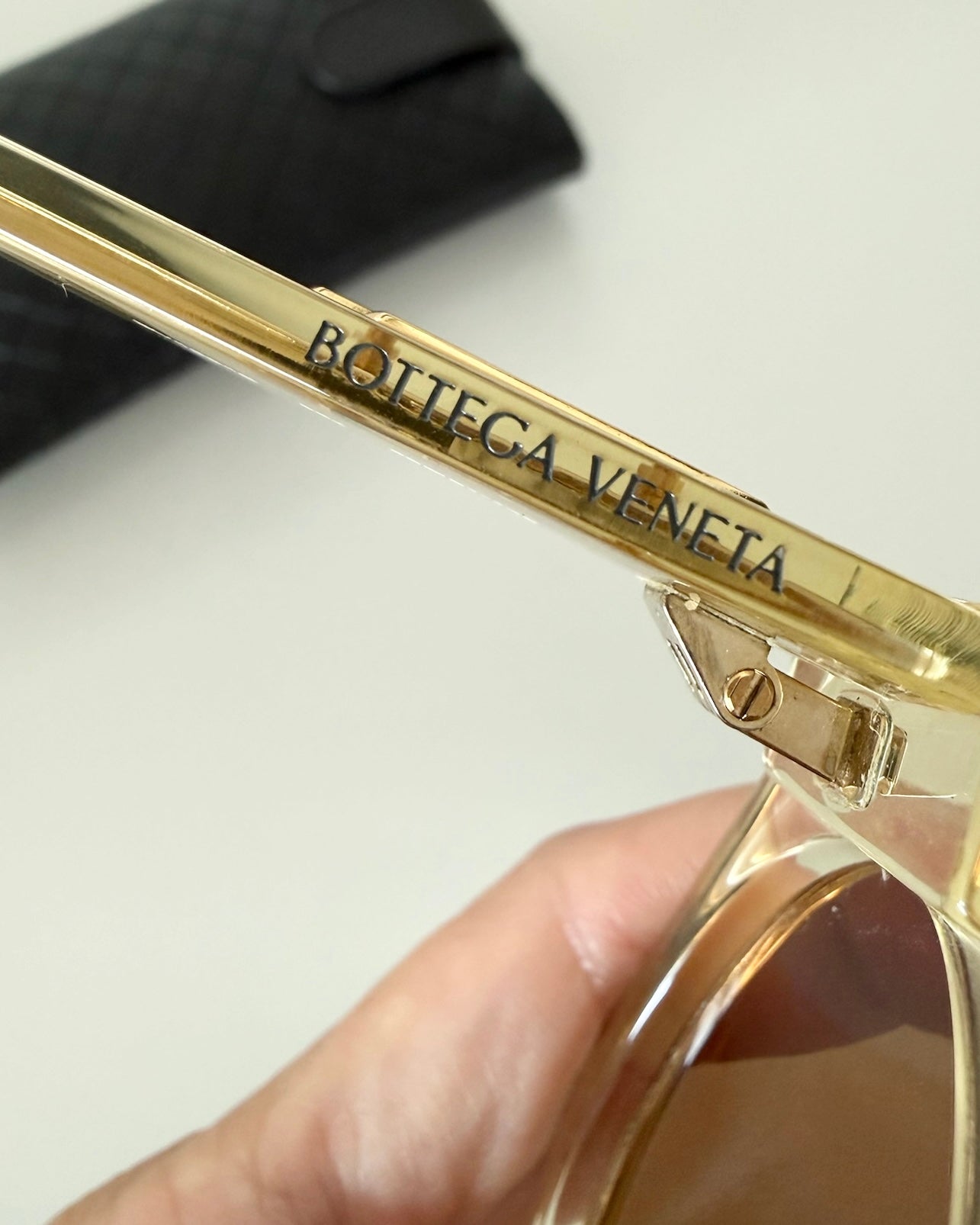 Bottega Veneta Transparent Yellow Oval Sunglasses