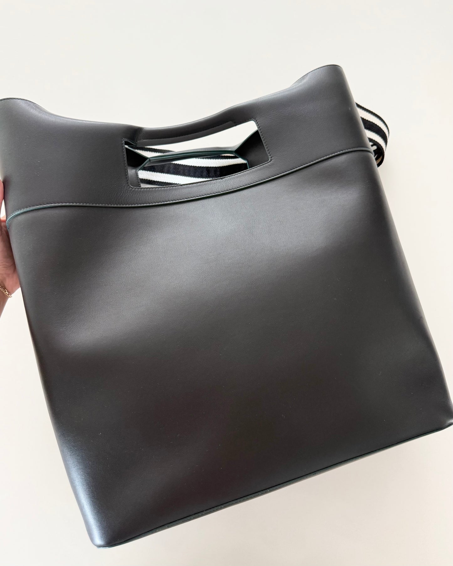 Alexander McQueen Black Leather The Bow Tote