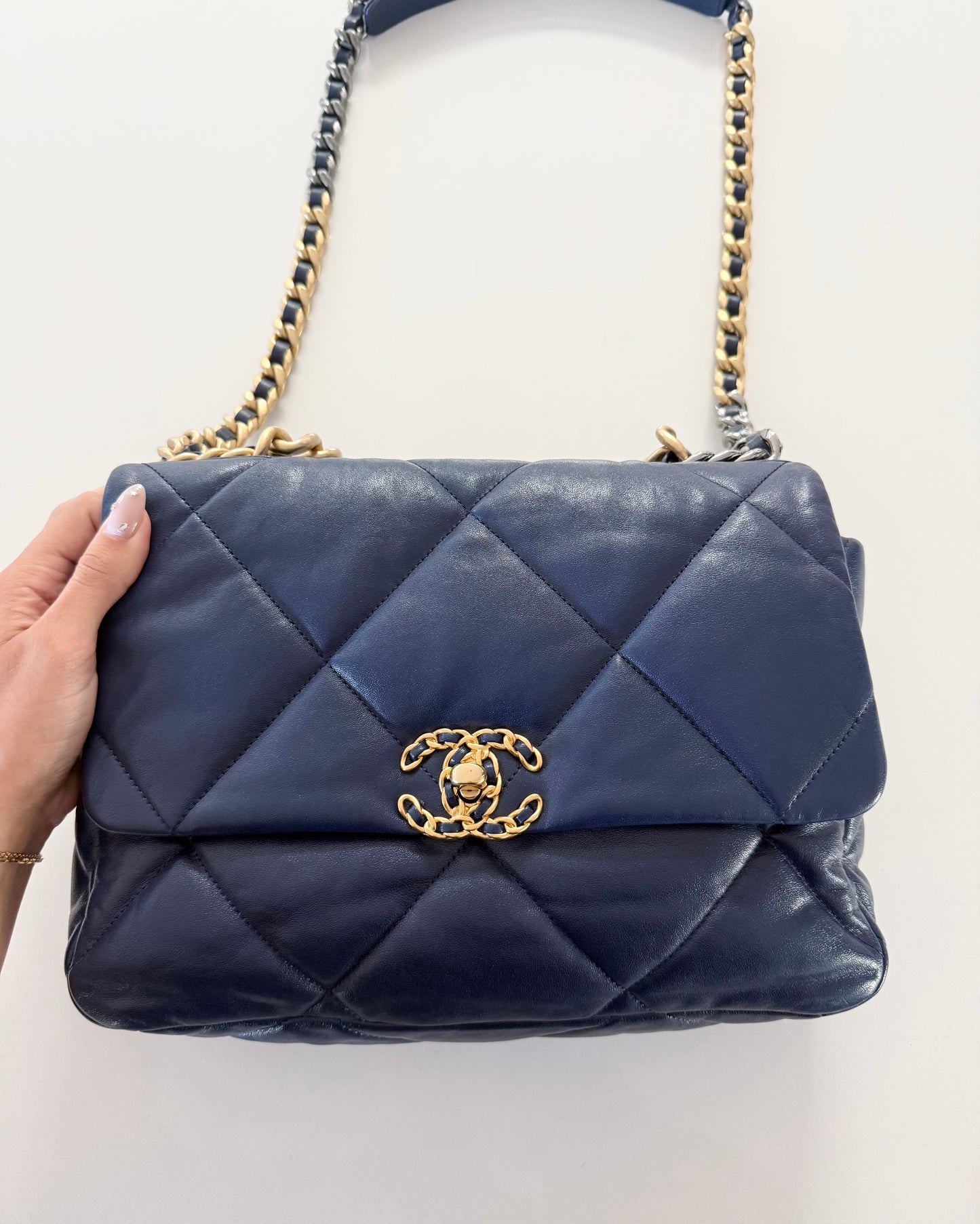 Chanel Navy Blue Leather Large 19 Bag 29 series from 2019-20