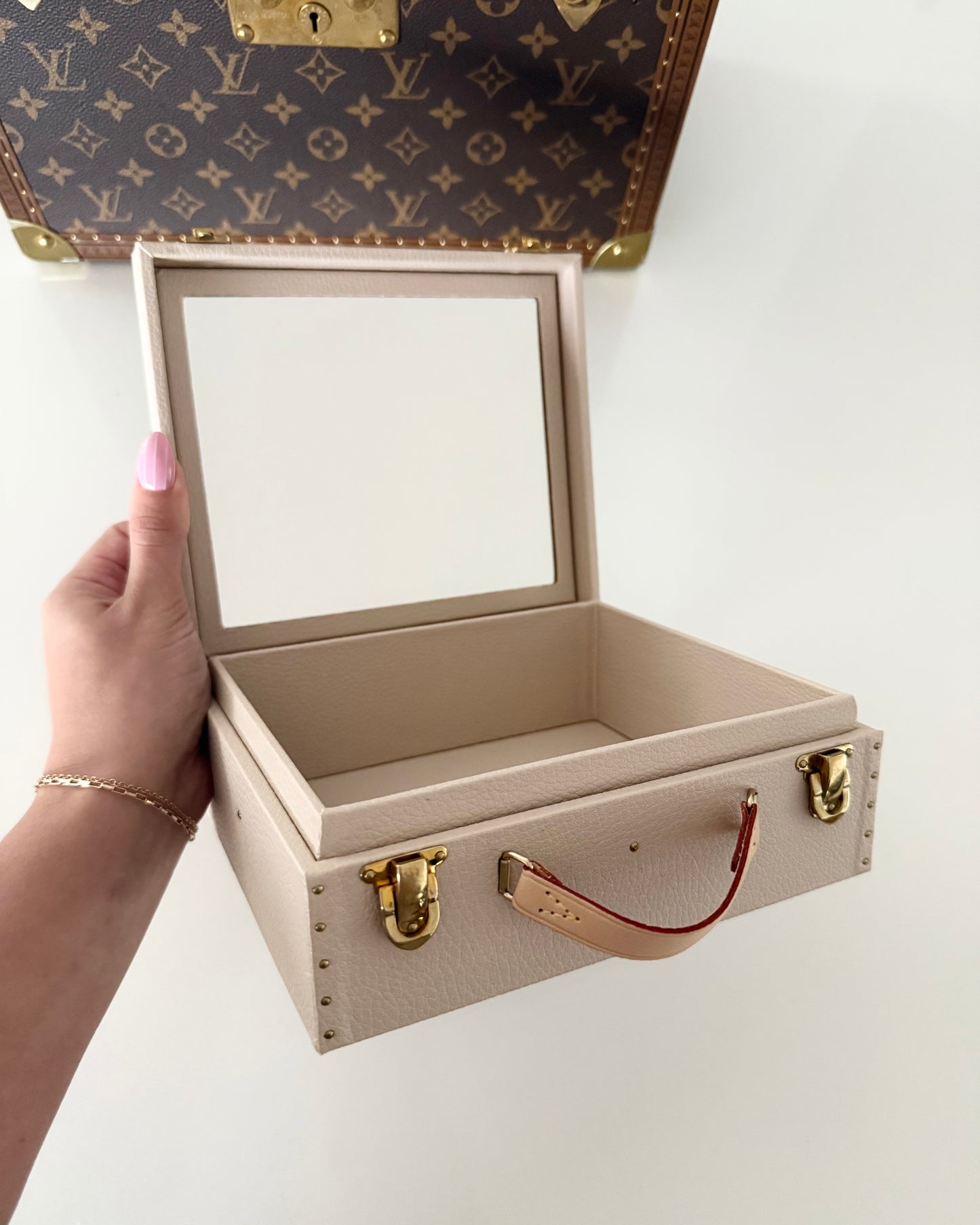Louis Vuitton Monogram Boite Pharmacie Trunk