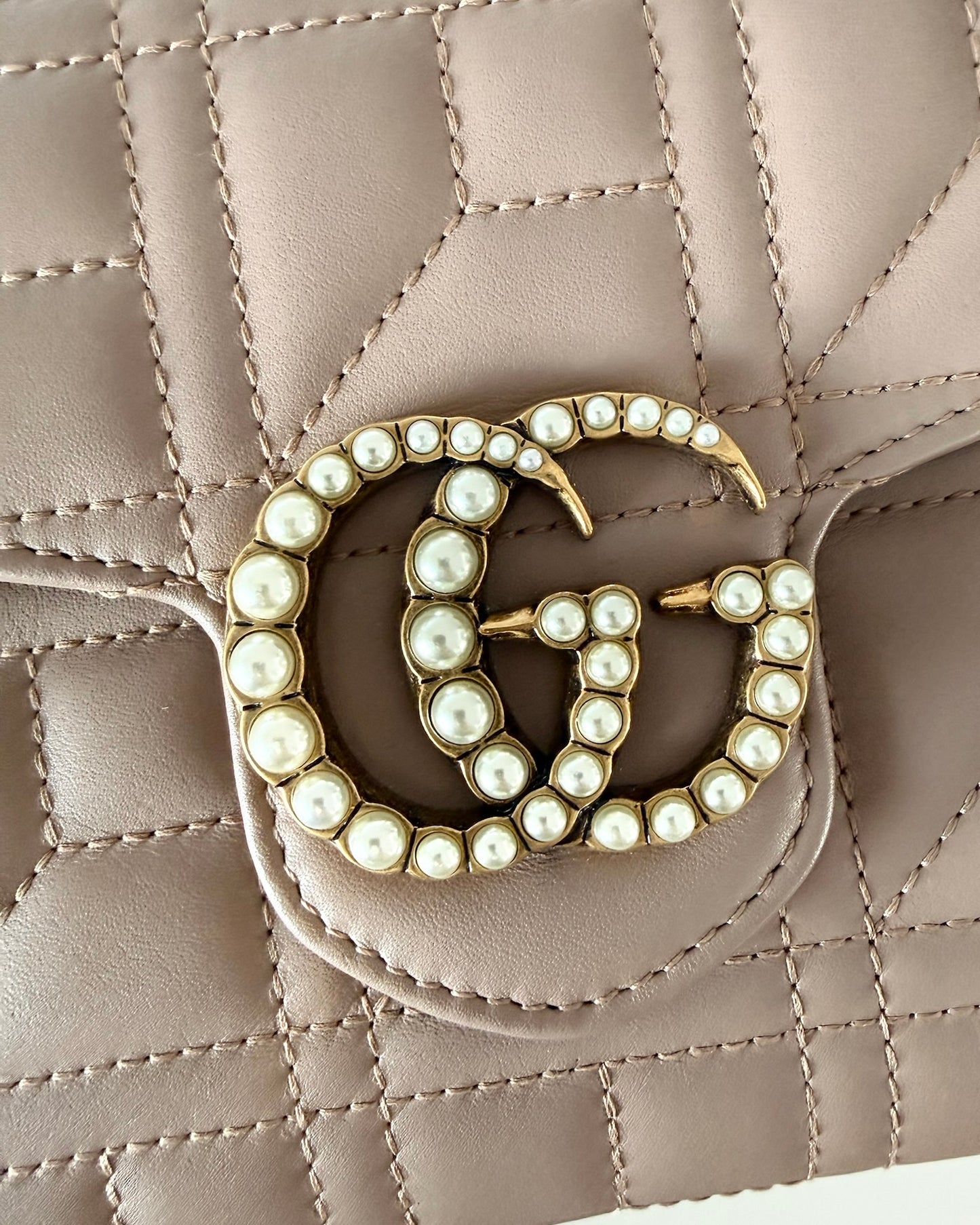 Gucci Limited Edition Dusty Rose and Pearl Logo Mini Marmont Chain Wallet