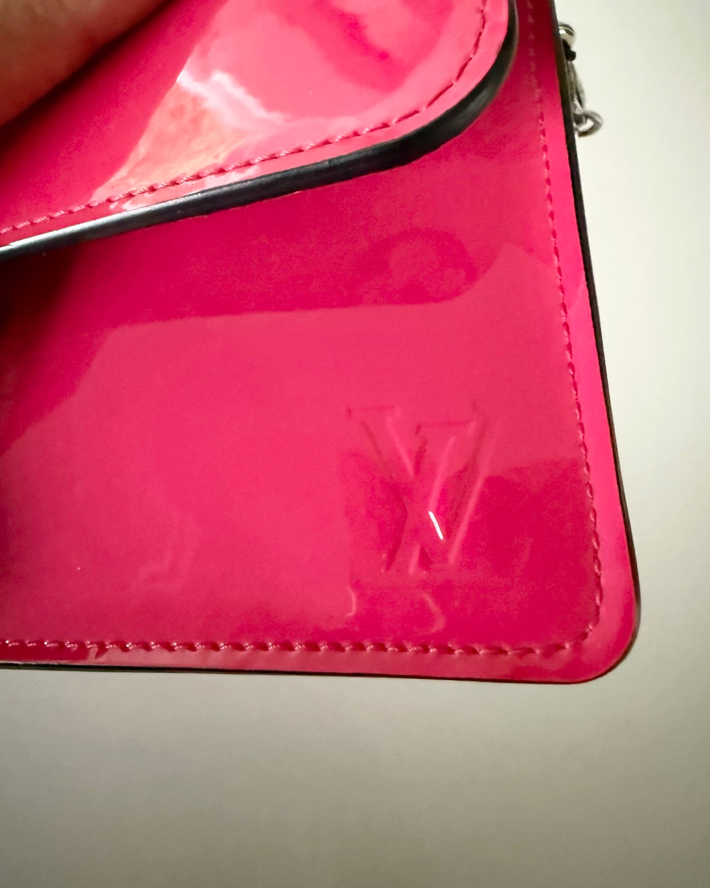 Louis Vuitton Pink Vernis Cherrywood Chain Wallet Bag from 2019