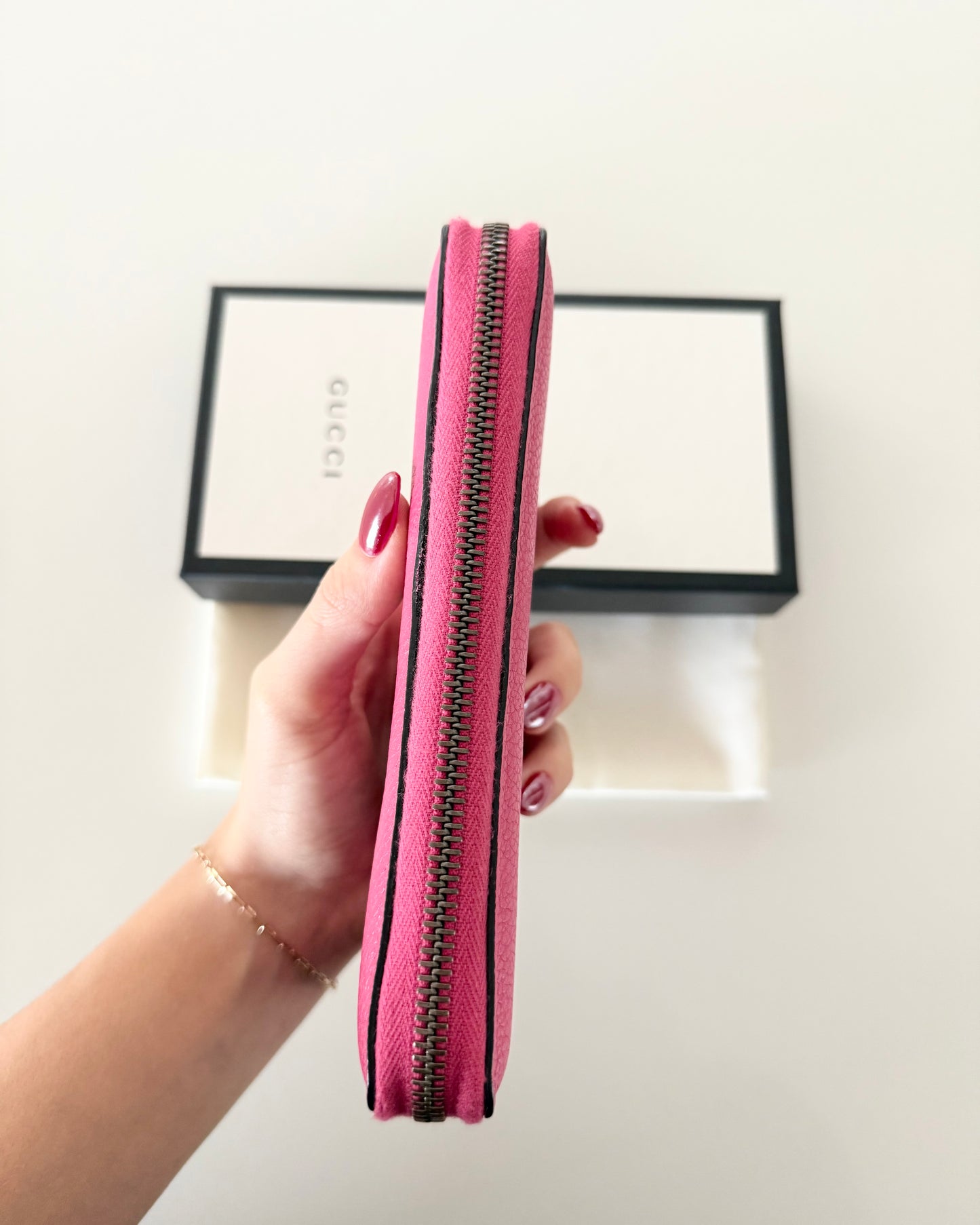 Gucci Pink Leather Logo Print Zip Wallet