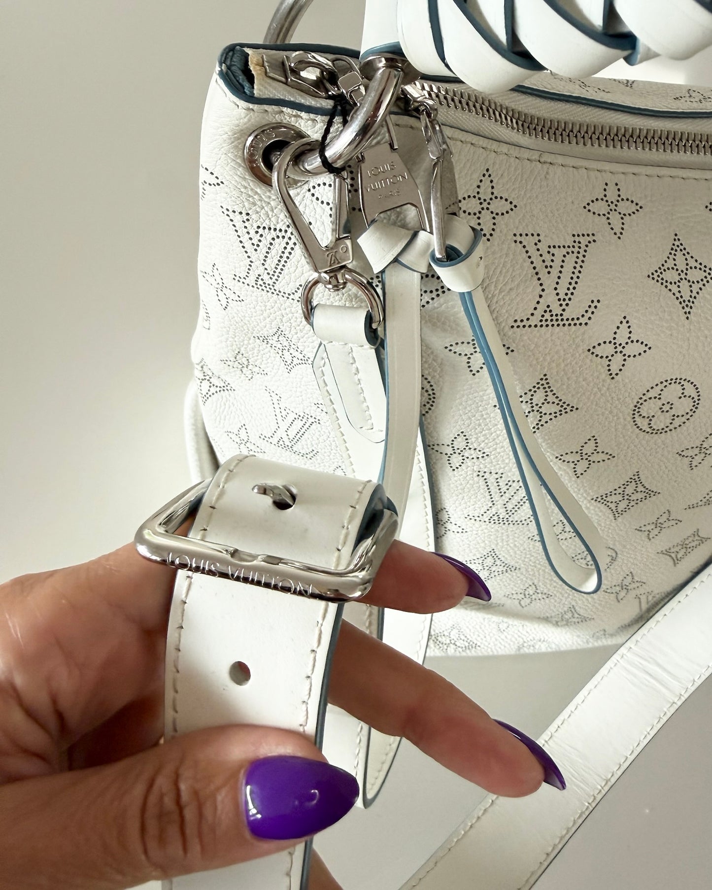 Louis Vuitton Snow White Monogram Mahina Leather Hobo MM