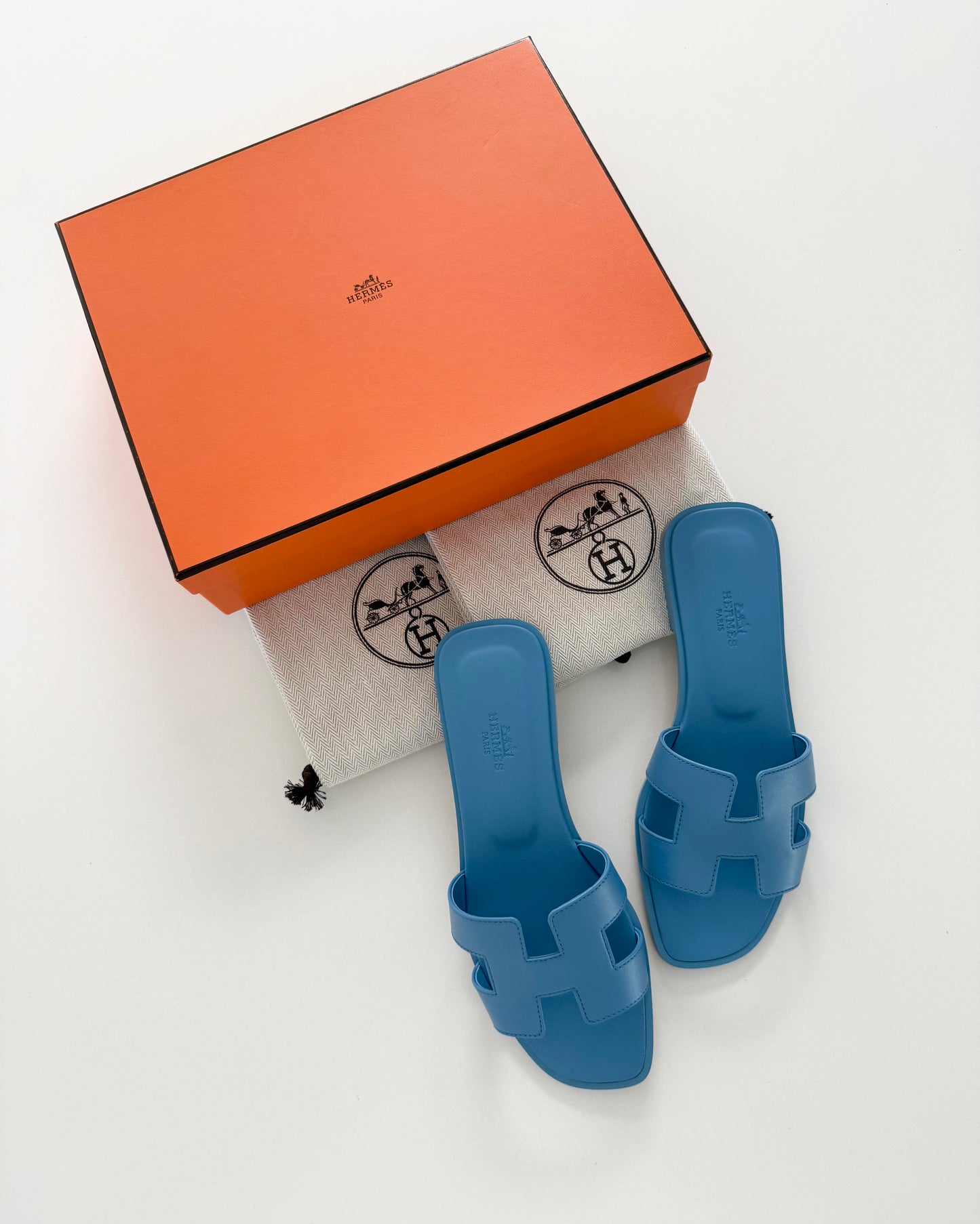 Hermes Bleu Leather Oran Size 37.5