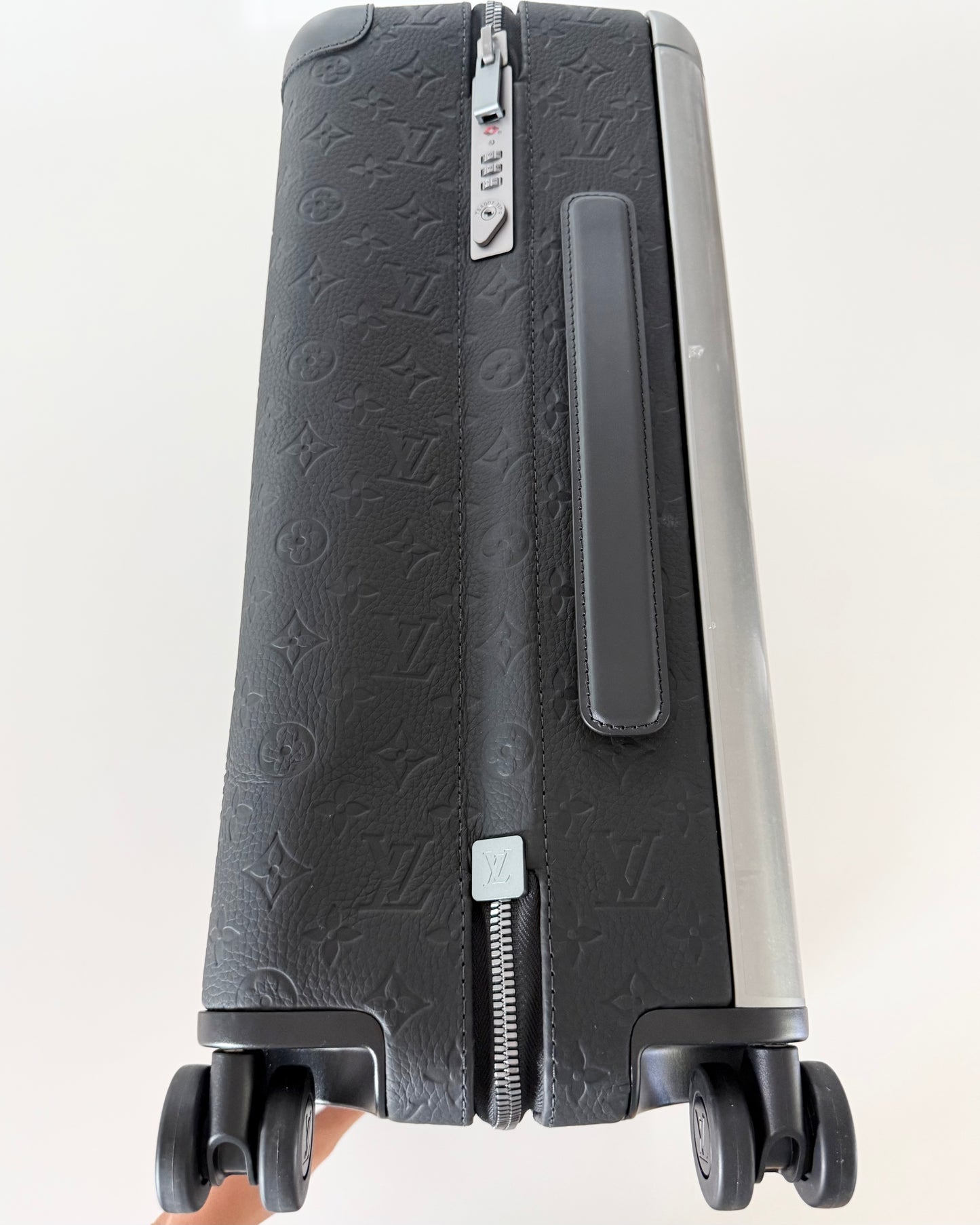 Louis Vuitton Black Empreinte Leather Horizon 55 Carry On Rolling Luggage