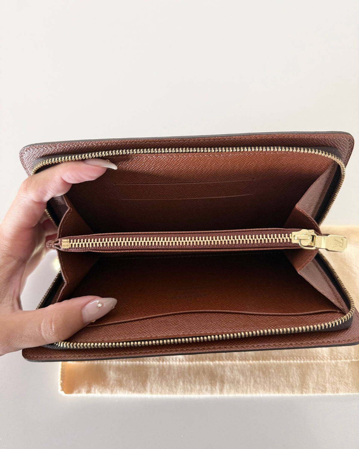 Louis Vuitton Vintage Monogram Porte Monnaie Zippy Wallet from 2004