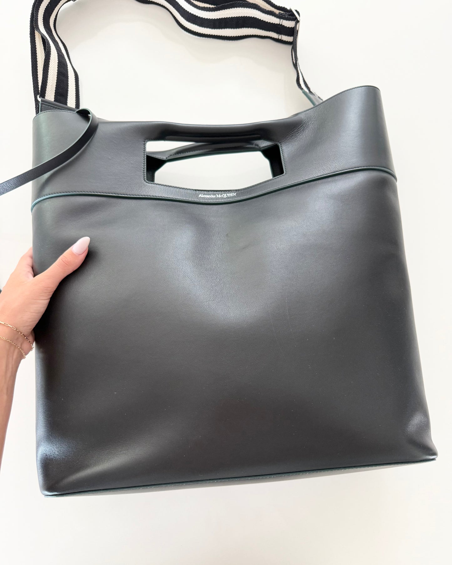 Alexander McQueen Black Leather The Bow Tote