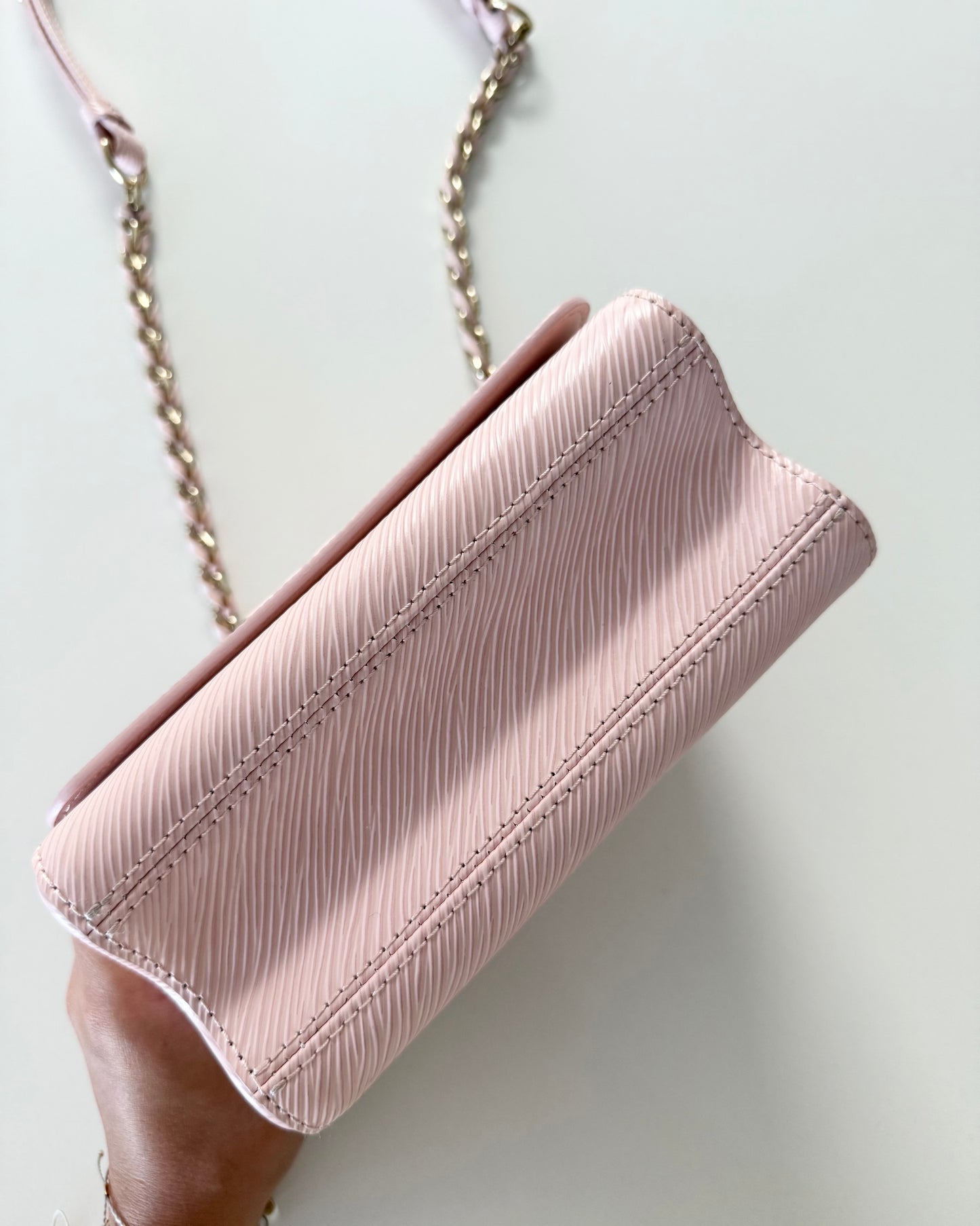 Louis Vuitton LIMITED Rose Jasmine Epi Leather Enamel Wave Twist PM
