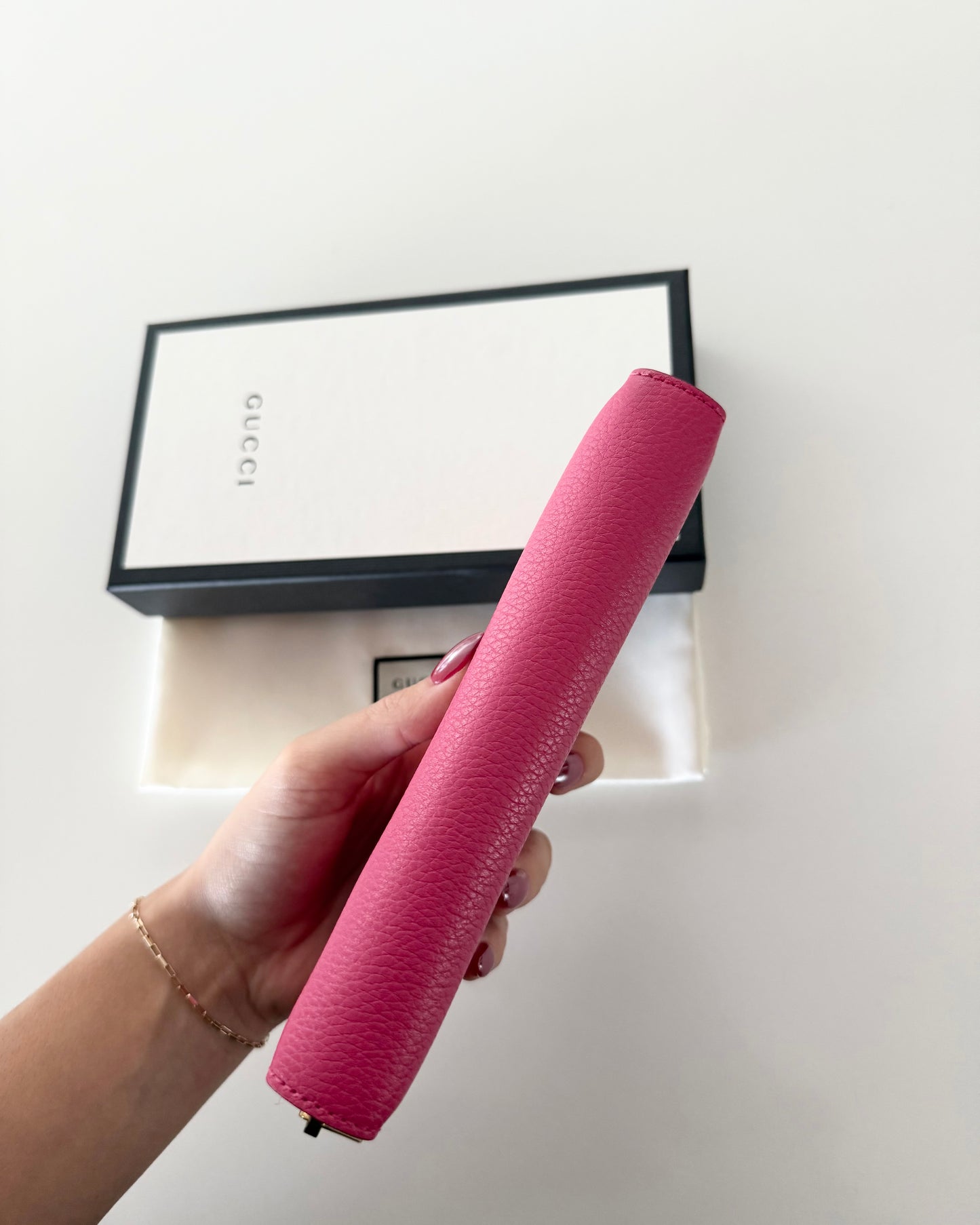 Gucci Pink Leather Logo Print Zip Wallet