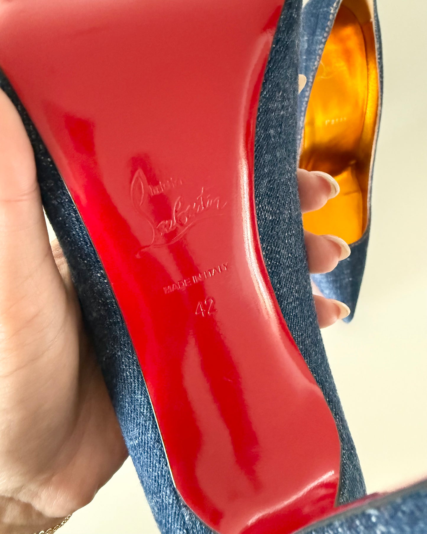 Christian Louboutin Denim Kate 100’s Size 42
