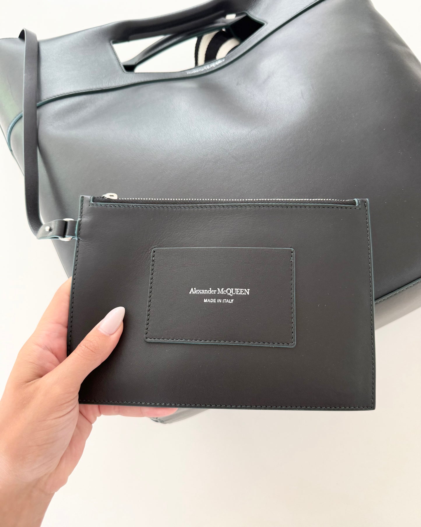 Alexander McQueen Black Leather The Bow Tote
