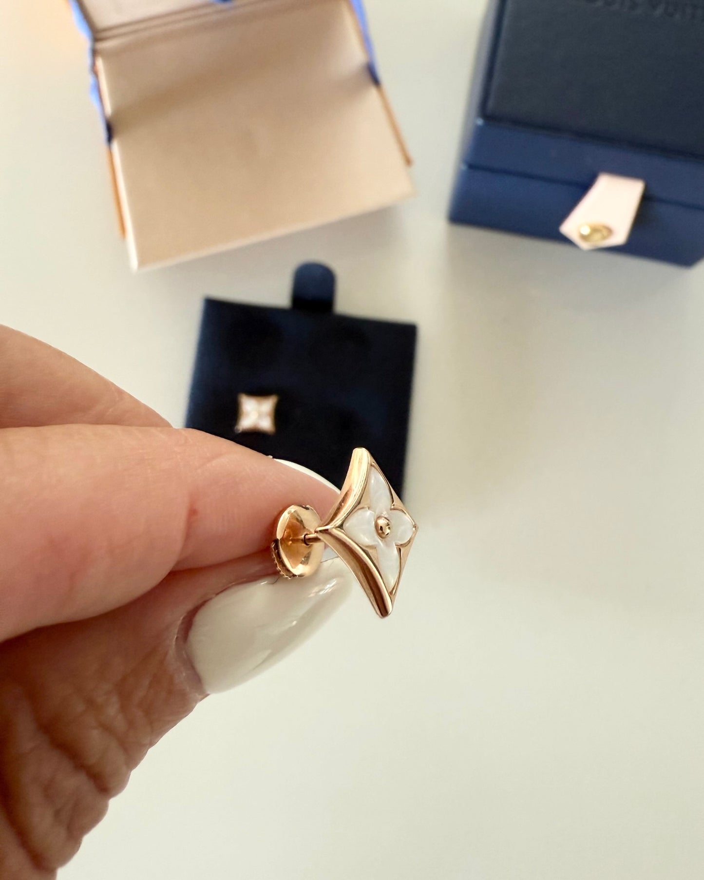 Louis Vuitton Color Blossom BB Star Ear Stud, Pink Gold and White Mother-of-Pearl
