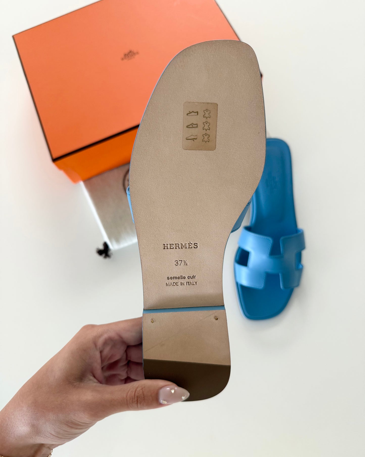 Hermes Bleu Leather Oran Size 37.5