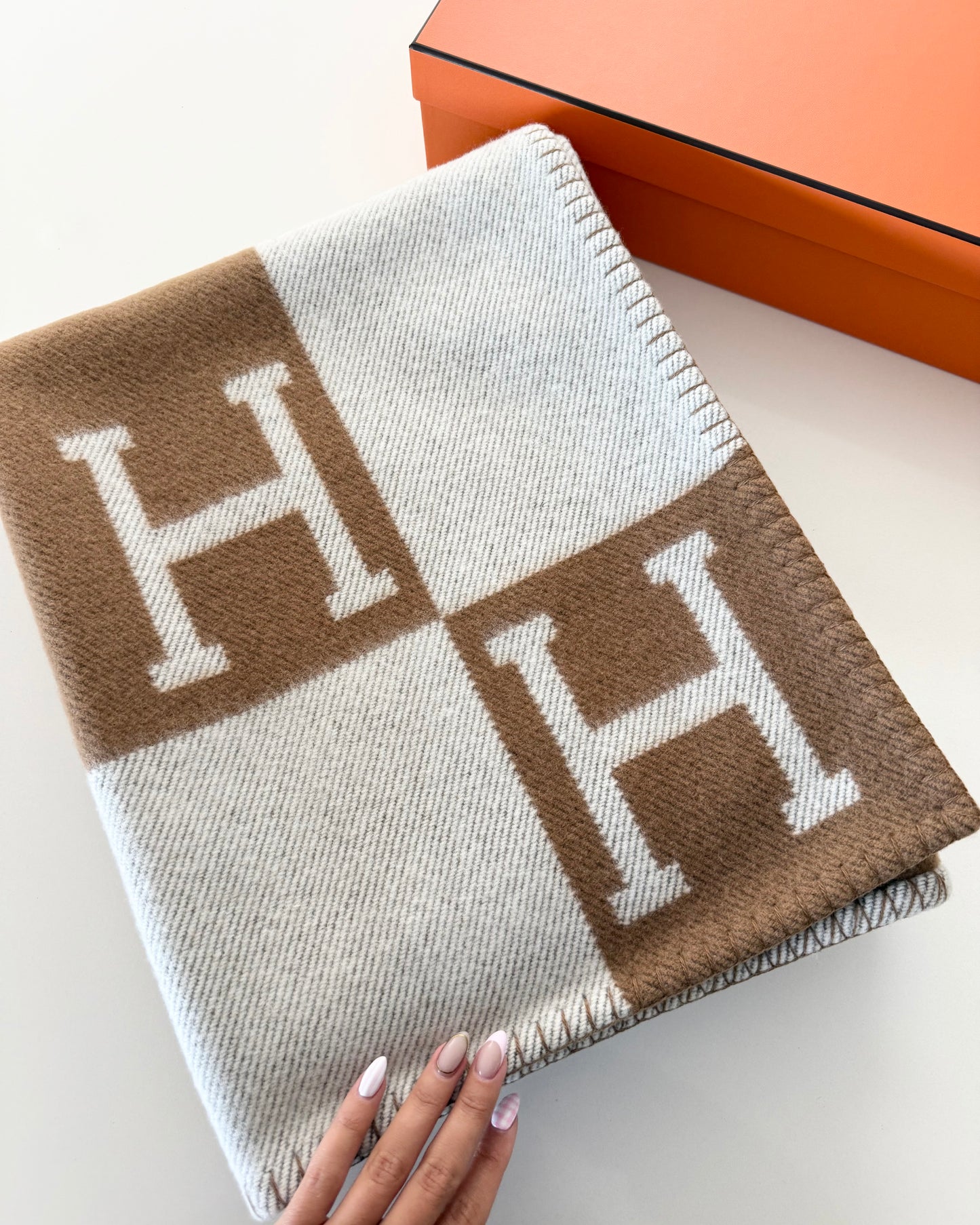 Hermes Camel Wool/Cashmere Avalon Blanket