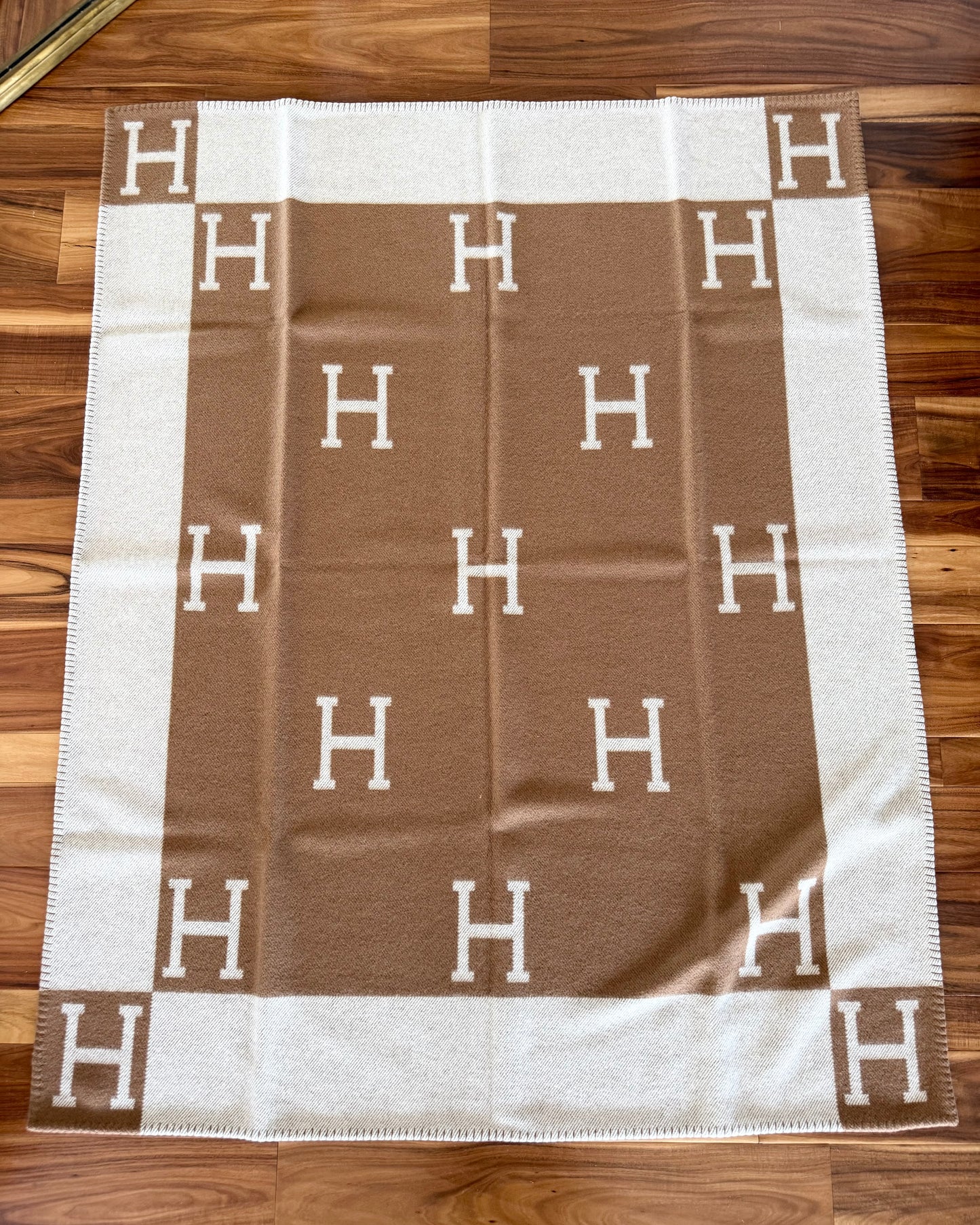 Hermes Camel Wool/Cashmere Avalon Blanket