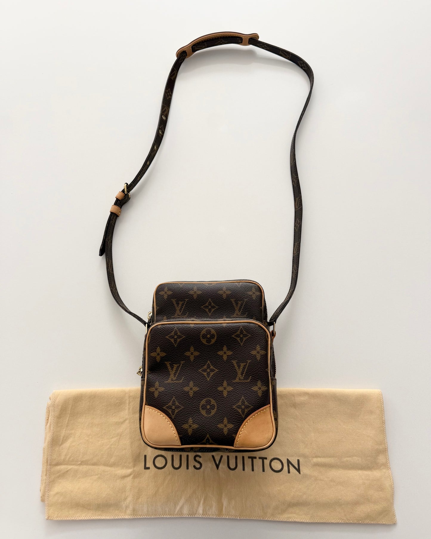 Louis Vuitton Vintage Monogram Amazone Camera bag