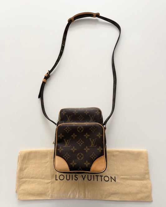 Louis Vuitton Vintage Monogram Amazone Camera bag