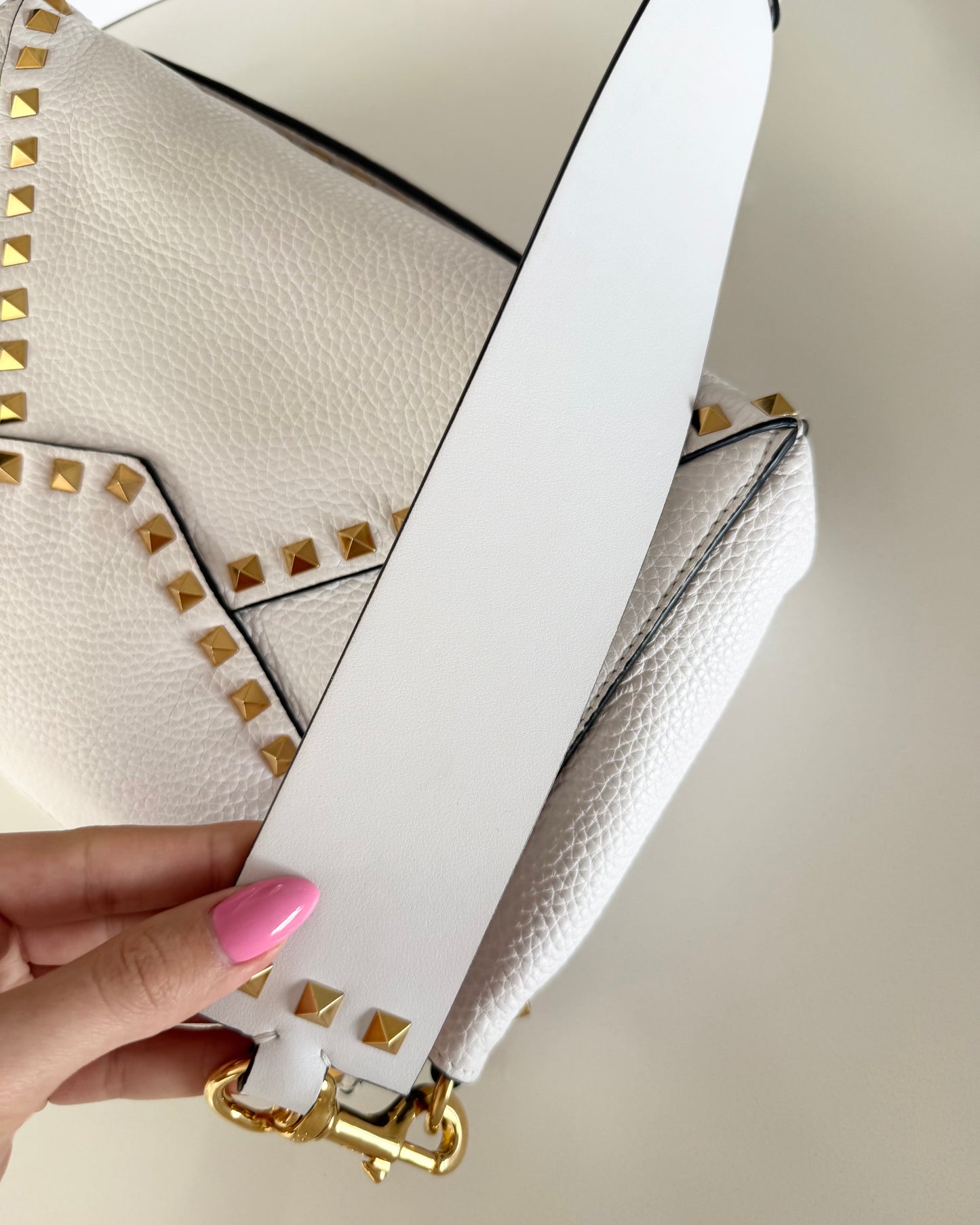 Valentino White Grainy Leather Rockstud Hype Bag