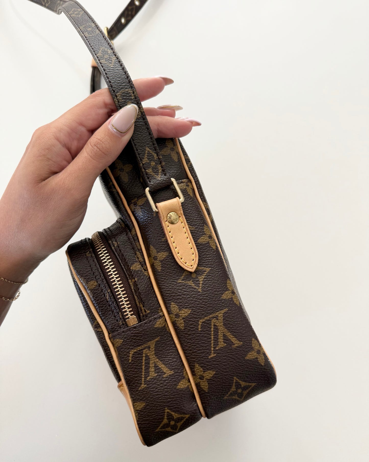Louis Vuitton Vintage Monogram Amazone Camera bag