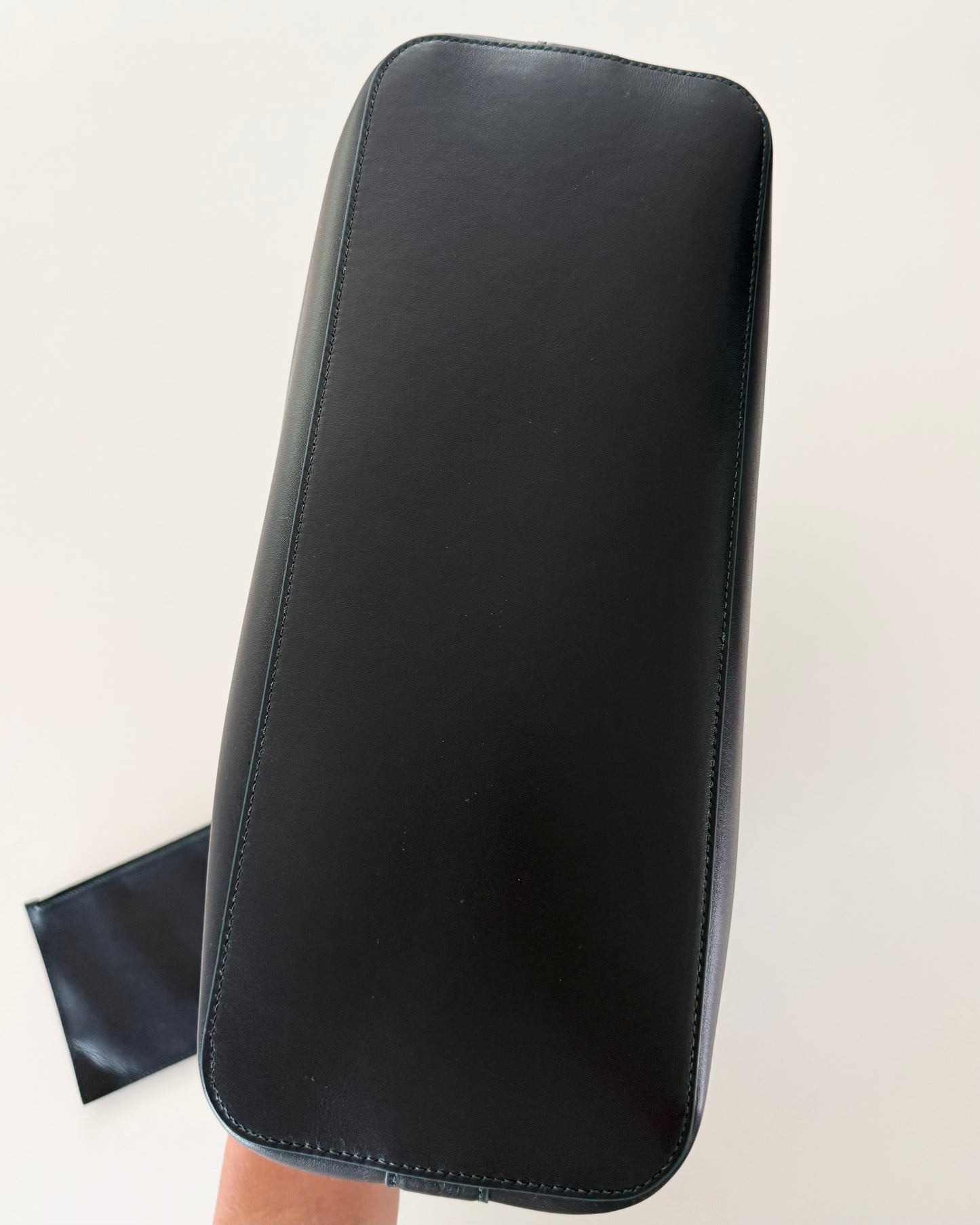 Alexander McQueen Black Leather The Bow Tote