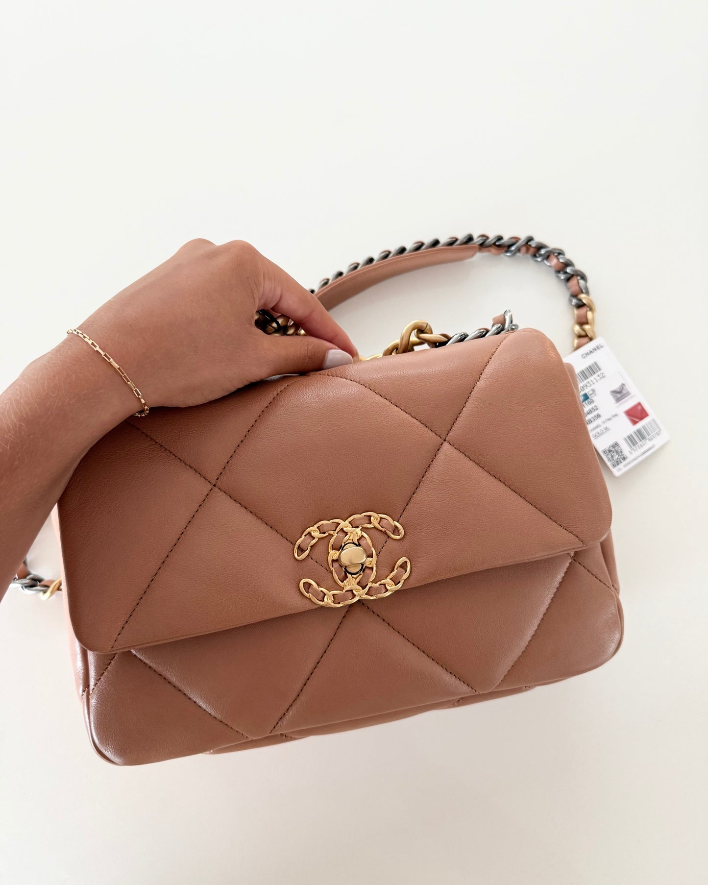 Chanel Carmel Medium 19